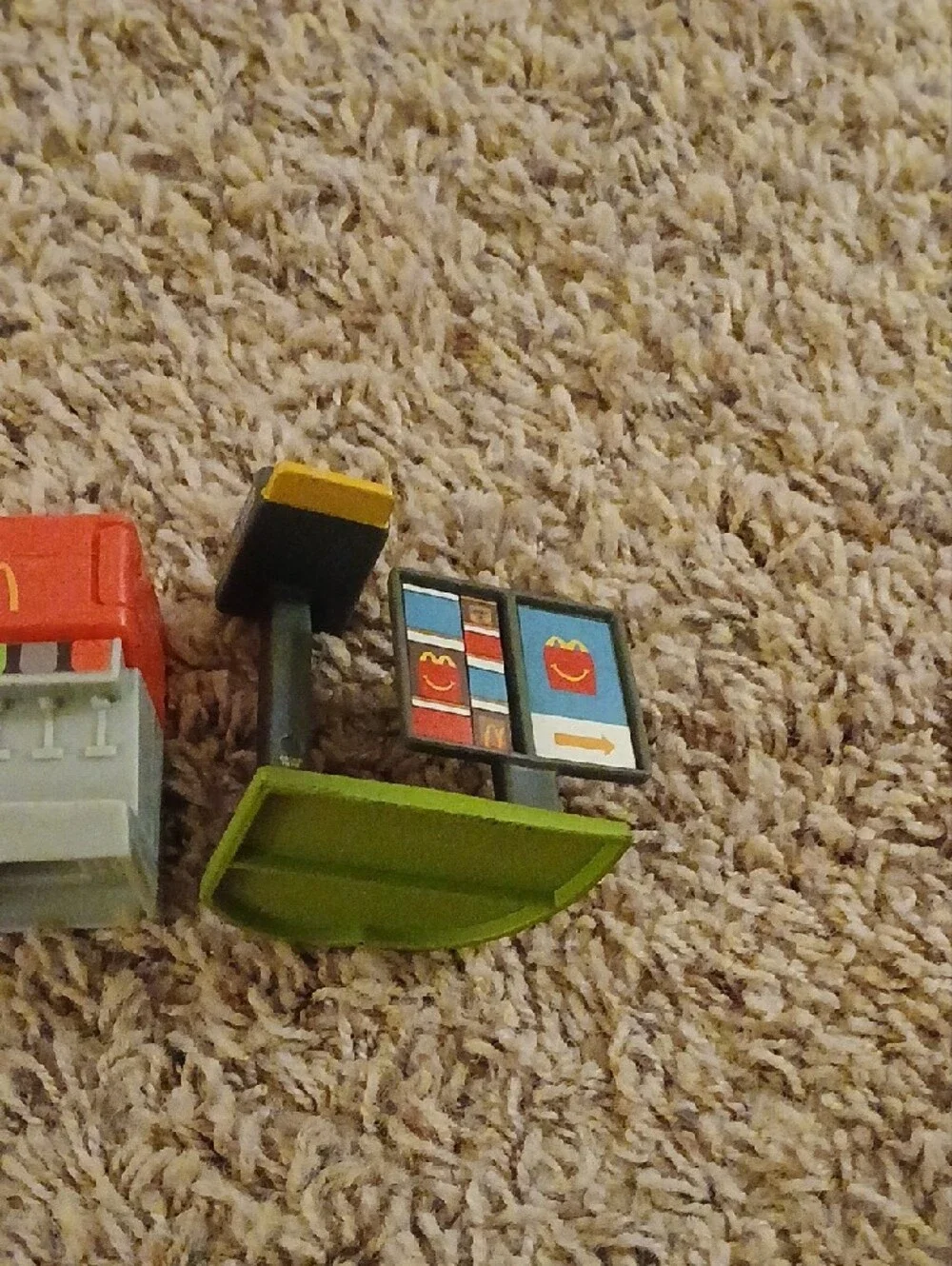 McDonald's Kids Toy Playset Figures - Red and Green